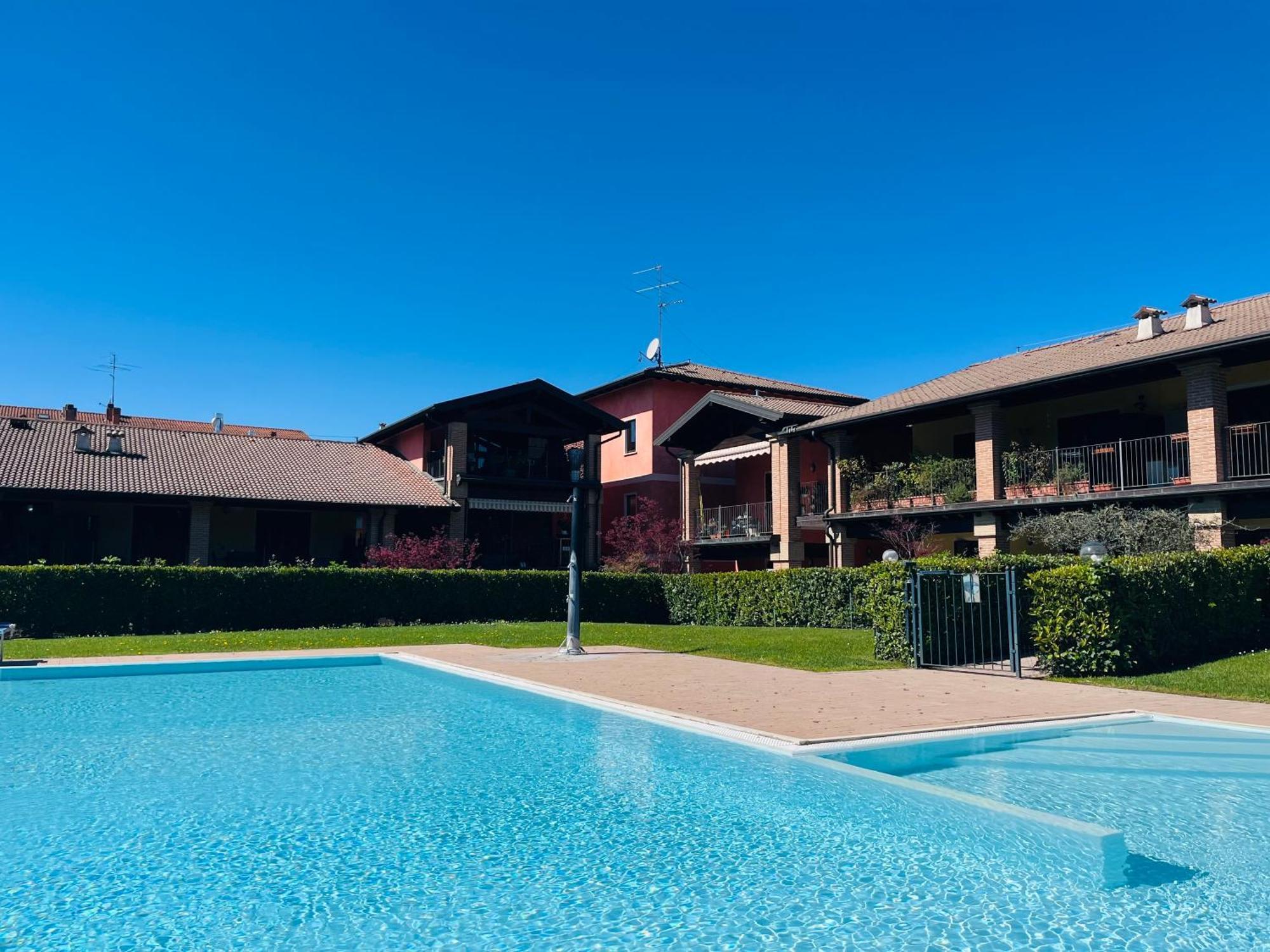 Ferienwohnung Al Cascinale Peschiera Del Garda Exterior foto